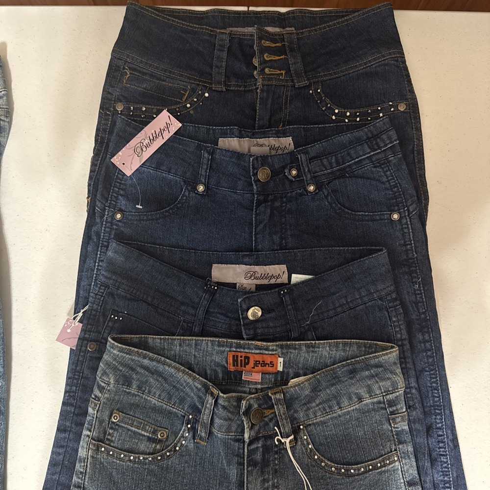 h.i.p. Women's Capri Jeans Lot 6 Pairs / Junior Sizes 1 & 5 Blue Classic Denim - Picture 2 of 16